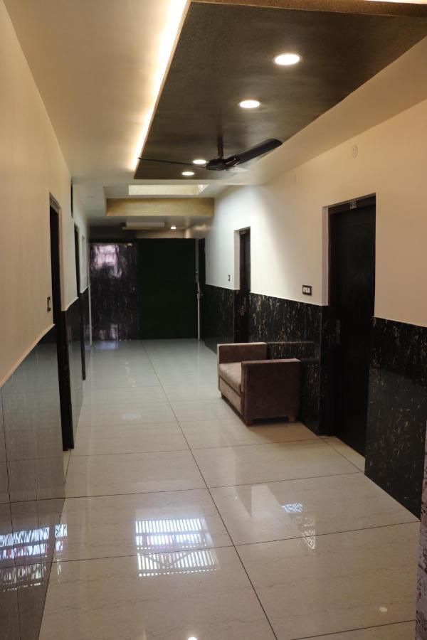 Hotel Famous Haridwar Exterior photo